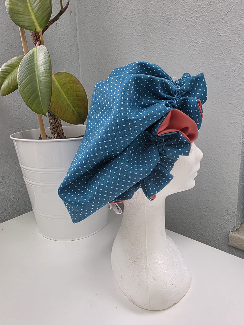 Bonnet Satin petrol aprico