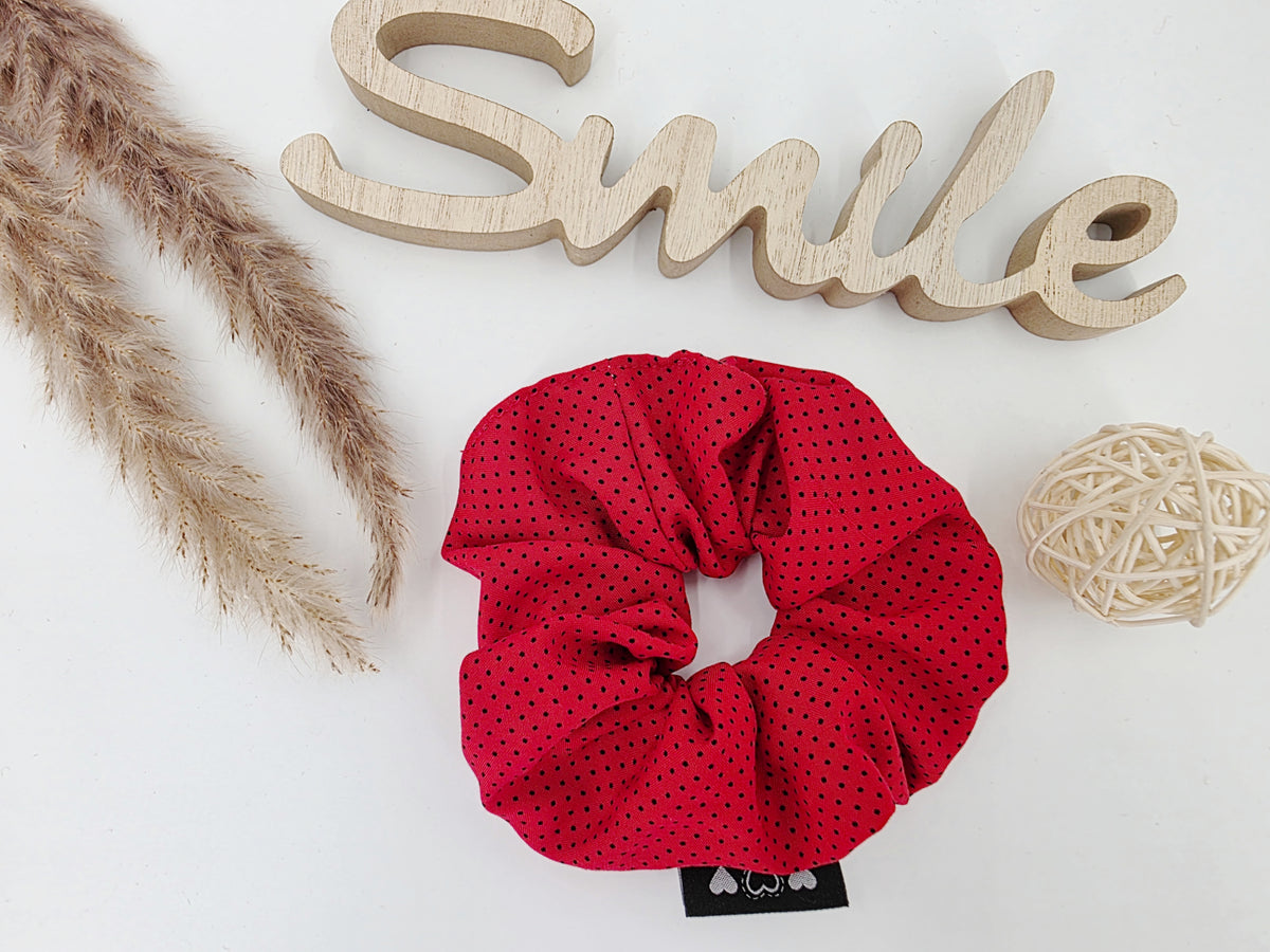 Handmade XL Scrunchie – Stylisches Haargummi im Dots rot Design scrunchie heatless curls