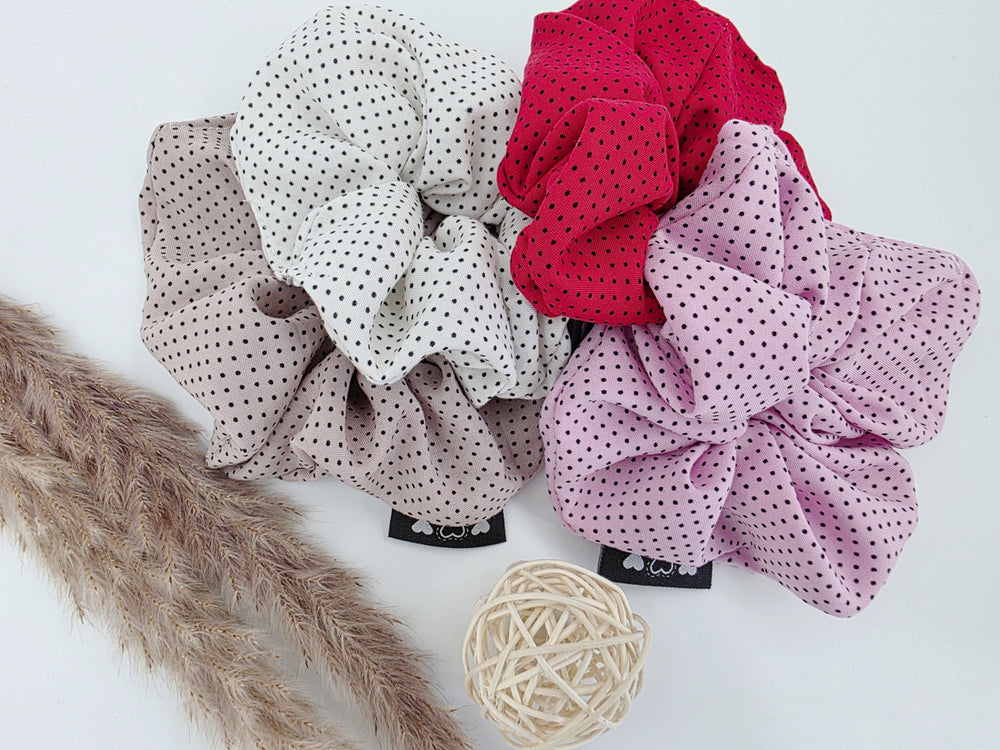Handmade XL Scrunchie – Stylisches Haargummi im Dots rote punkte Design scrunchie heatless curls