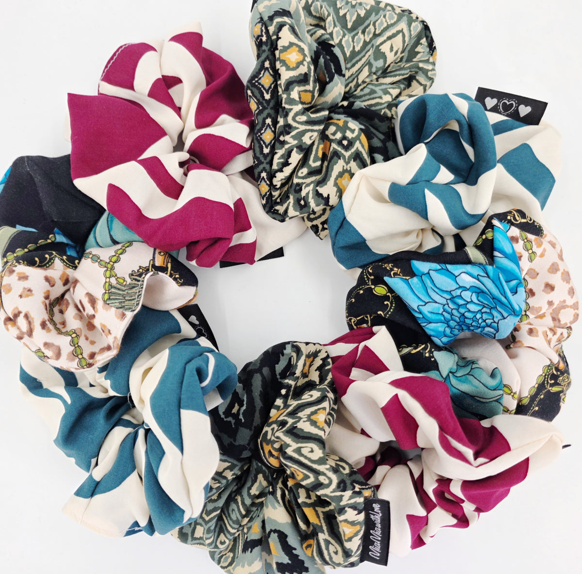 Scrunchie  Style – beige - rot Muster | Großes Stoff Haargummi | Handmade Unikat