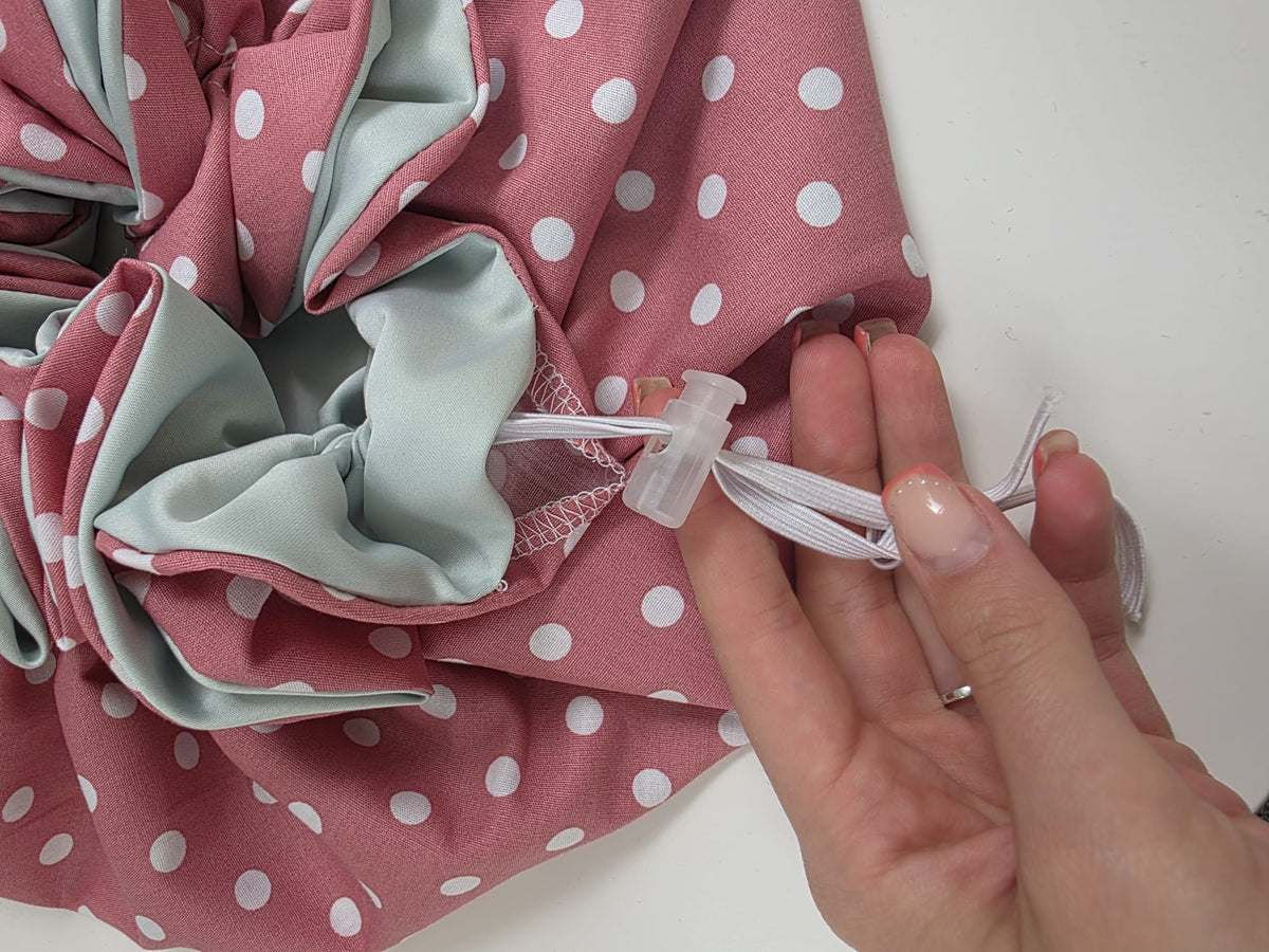 Bonnet Satin große Dots altrosa mint