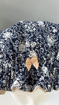 Bonnet Satin Ornamente dunkelblau